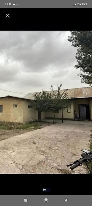 дом продаю теплоключенка: Продаётся жилой дом с участком. - Планировка: Большой хол — 9