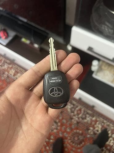 key maker: Ключ Toyota 2012 г., Б/у, Оригинал, США — 1
