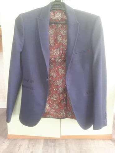 ич май: Пиджак как новый в очень хорошем состоянии. Одевал мало — 2