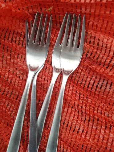 кухонный оборудование: Продаю чайные ложки, ножи, чистилки. Б/у. В хорошем состоянии — 2