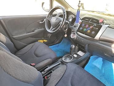 golf v: Honda Jazz: 2011 г., 1.3 л — 9