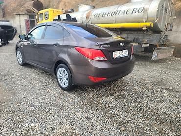 Транспорт: Hyundai Solaris: 2015 г., 1.6 л, Механика, Бензин, Седан — 3