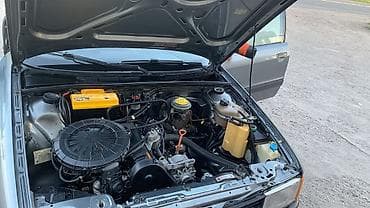 решетка ауди: Audi 80: 1991 г., 1.8 л, Механика, Бензин, Седан — 3