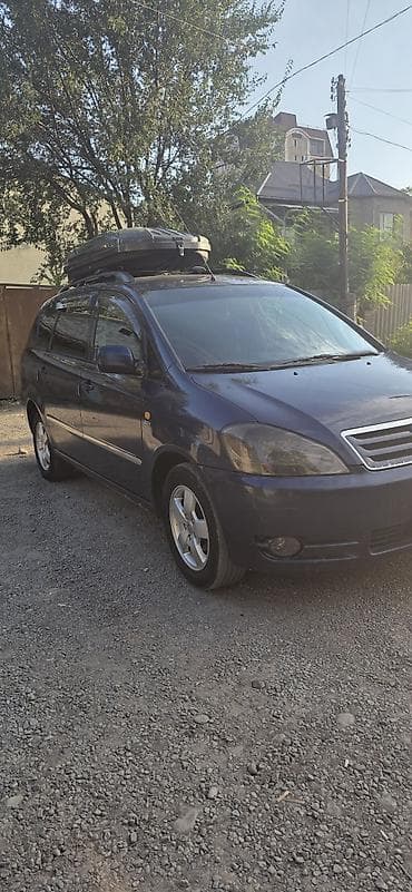 daewoo 2: Toyota Ipsum: 2001 г., 2 л, Механика, Бензин, Минивэн — 3