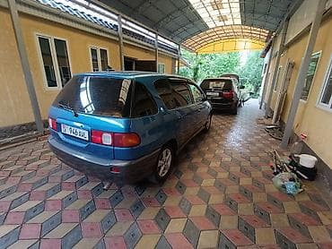 бир: Toyota Picnic: 1997 г., 2 л, Кол менен иштөөчү, Бензин, Вэн/Минивэн — 3