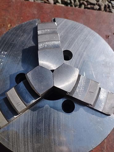 пенаблок формы: Патрон для токарного станка на 200мм. Новый.
Трехкулачковый — 1