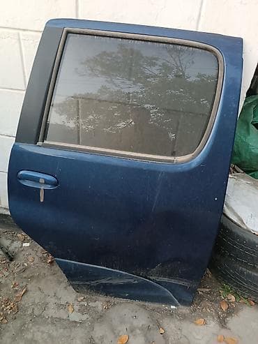 кабина юто: Дверь Задняя правая Toyota, Б/у, Оригинал — 2