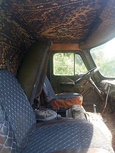 Унаа сатуу: УАЗ 452 Buhanka: 1980 г., 2.4 л, Кол менен иштөөчү, Бензин, Пикап — 4