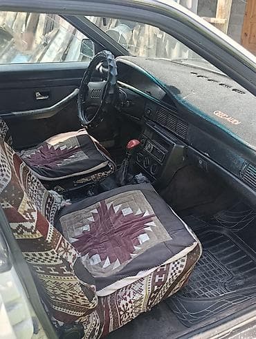 Audi 100: 1989 г., Механика, Газ, Седан — 5