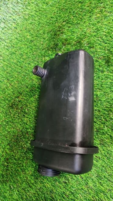 e39: Расширительный бачок Модель: 7-Series Год: 1994+ Кузов: E38 Номер 1 — 7