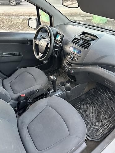 pontiac sunfire: Chevrolet Spark: 2013 г., 1 л, Автомат, Бензин, Хэтчбэк — 6