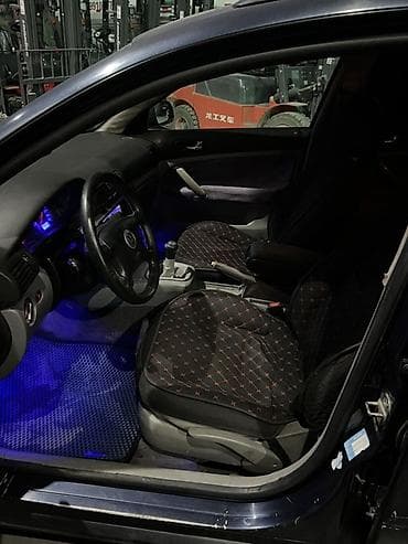 тв на авто: Volkswagen Passat Variant: 1999 г., 2.3 л, Механика, Бензин, Универсал — 8