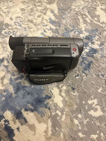 cd disk: Видеокамера Sony Handycam Vision CCD-TRV12E (PAL), формат Video8 — 8