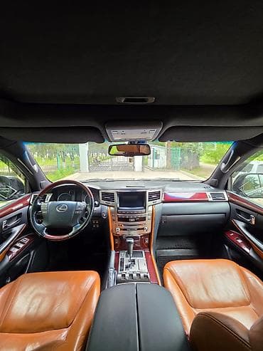 Lexus LX: 2013 г., 5.7 л, Автомат, Бензин, Внедорожник — 10