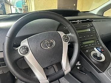 toyota prius 2000: Toyota Prius: 2011 г., 1.8 л, Автомат, Бензин, Хэтчбэк — 3
