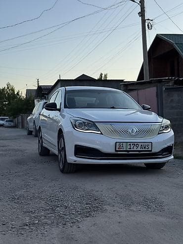 mini ev: Dongfeng : 2020 г., Электромобиль, Седан — 2