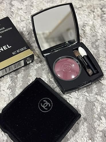 оптом дешево: Продаю оригинальную косметику Chanel ✨ Сестра привезла из Дубая, я — 4