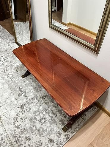 Журнальный/кофейный столик из массива дерева - Материал: натуральное at lalafo.kg Журнальный/кофейный столик из массива дерева - Материал: натуральное