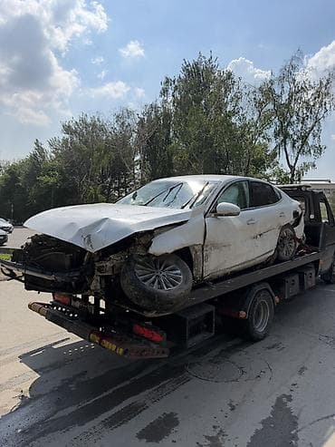 kia mo: Продаётся автомобиль Киа к7 на запчасти (седан, белый цвет) — 7