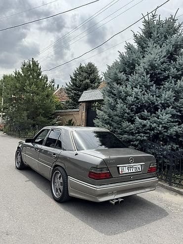 Mercedes-Benz W124: 1994 г., 3.2 л, Автомат, Бензин, Седан — 4
