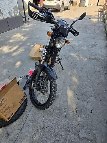 муравей танк: Эндуро Yamaha, 250 куб. см, Бензин, Взрослый — 9