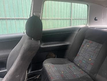 transporter multivan: Volkswagen Golf: 1997 г., 1.6 л, Механика, Бензин, Хэтчбэк — 3