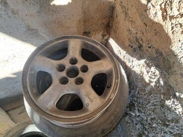 купить диски на машину: Литые Диски R 16 1 шт, отверстий - 5, Б/у — 2