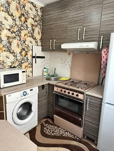 1к 4 мкрн: 2 комнаты, 48 м², 104 серия, 3 этаж, Евроремонт — 2