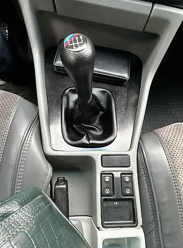 вмв 525 34: BMW 520: 1991 г., 2.5 л, Механика, Бензин, Седан — 4