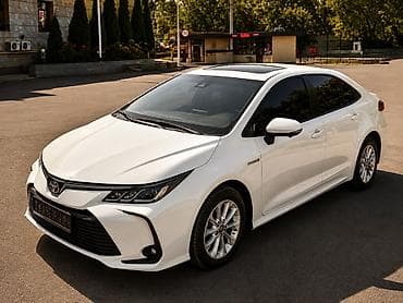 Toyota Corolla: 2019 г., 1.8 л, Автомат, Гибрид, Седан