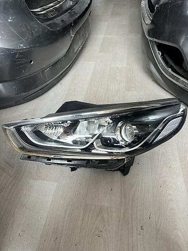 Комплект передних фар Hyundai 2018 г., Б/у, Оригинал, Корея