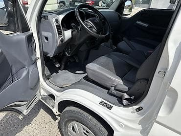 авто жак: Kia BONGO: 2020 г., 2.4 л, Кол менен иштөөчү, Газ, Бус — 8