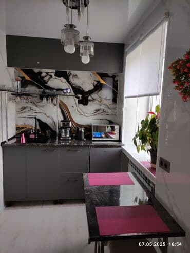 квартира дешёвый: Каракол. СУПЕР!!Уютные, чистые квартиры 4500сом, семейная пара либо — 8