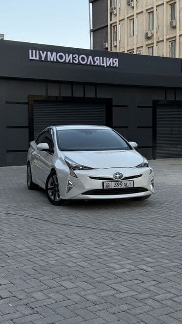 Toyota Prius: 2017 г., Гибрид, Хэтчбэк