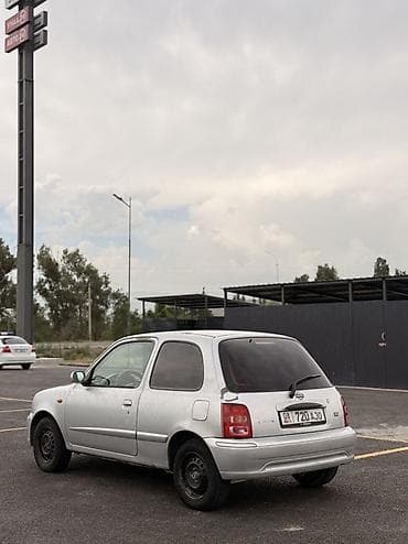 honda e: Nissan Micra: 2002 г., 1 л, Механика, Бензин, Хэтчбэк — 7