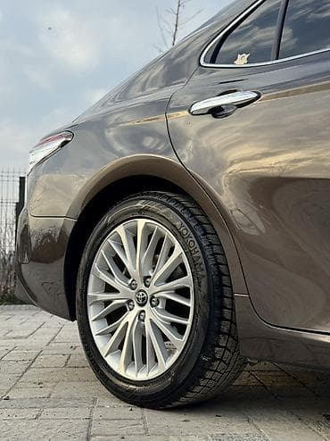 Транспорт: Toyota Camry: 2018 г., 2.5 л, Вариатор, Гибрид, Седан — 9