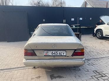 Mercedes-Benz W124: 1990 г., Механика, Бензин, Седан