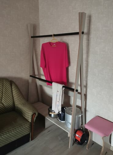 Шкафы: Продаю открытую вешалку для вещей, лёгкая,переносная, стильная.не — 2