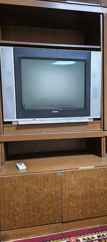 віддам даром дитячі іграшки: Отдам даром мойку, шкафы, телевизор, полки, старые двери — 10