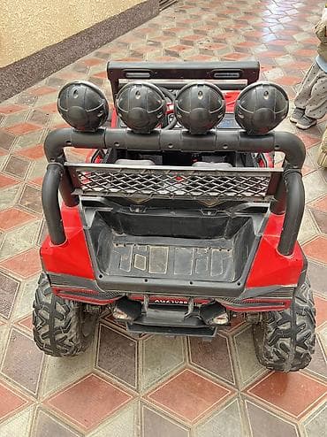 10 лет в одних руках: Детский электрокар, Б/у — 2