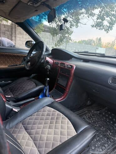 выкуп машина берилет: Mazda 626: 1995 г., 1.8 л, Механика, Бензин, Хетчбек — 6