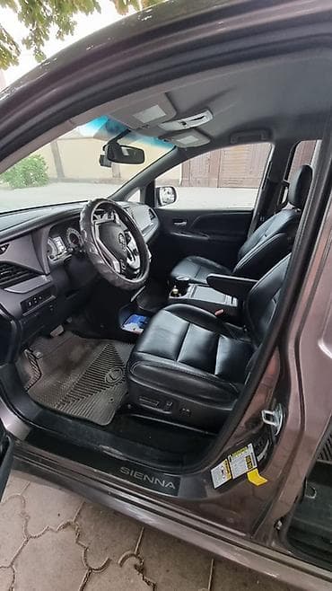 сиена тойота: Toyota Sienna: 2017 г., 3.5 л, Автомат, Бензин, Минивэн — 8