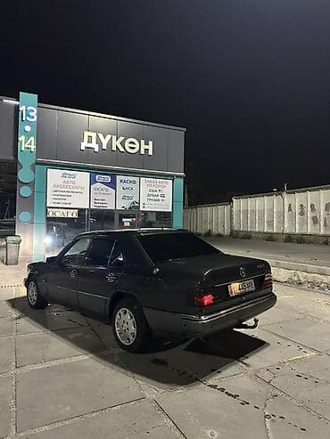 состояние идеал: Mercedes-Benz W124: 1992 г., 2 л, Механика, Бензин, Седан — 3