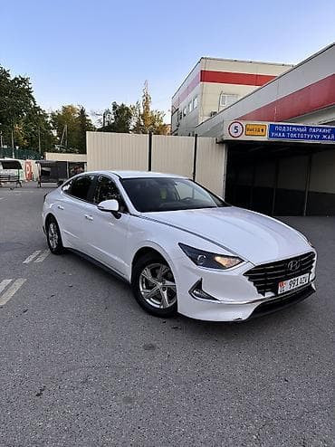 полик на саната: Hyundai Sonata: 2019 г., 2 л, Автомат, Газ, Седан — 1