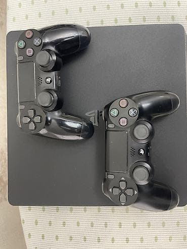 Техника и электроника: Sony PlayStation 4 Slim (CUH‑2xxx) + 2 беспроводных геймпада DualShock — 2