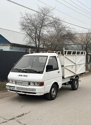 Легкий грузовик, Nissan, Стандарт, Б/у at lalafo.kg Легкий грузовик, Nissan, Стандарт, Б/у