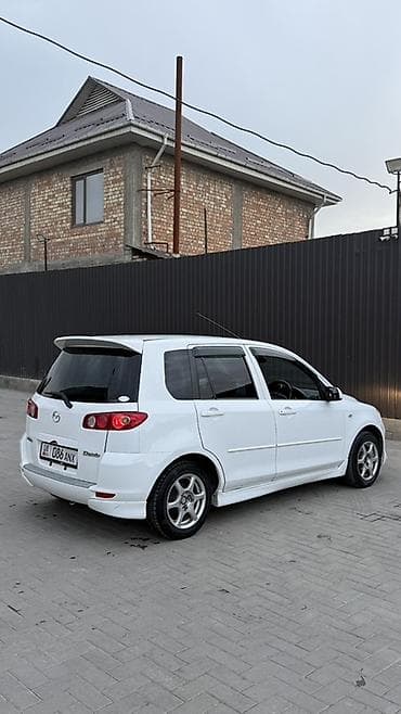 mazda 323 универсал: Mazda Demio: 2003 г., 1.3 л, Автомат, Бензин, Хэтчбэк — 4