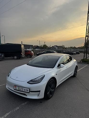 sm x: Tesla Model 3: 2020 г., Электромобиль, Седан — 5