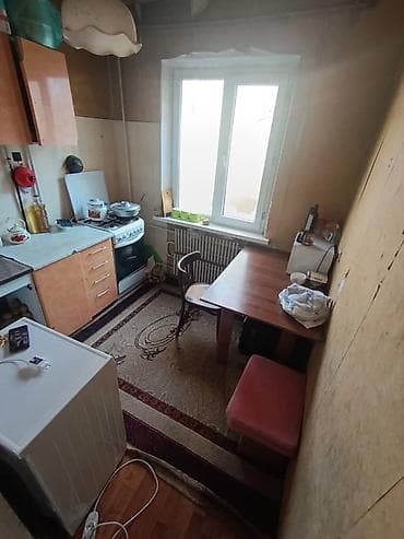 1 bedroom: 2 комнаты, 50 м², 105 серия, 2 этаж, Старый ремонт — 3