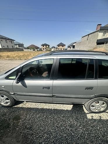 Vauxhall: Opel Zafira: 2001 г., 2.2 л, Автомат, Бензин, Минивэн — 2